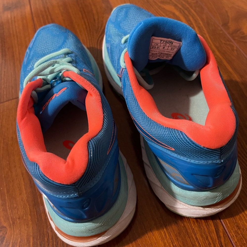 ASICS Blue Snickers - Picture 6 of 6